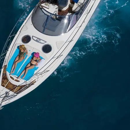船屋 Daily Cruises Private Yachts *