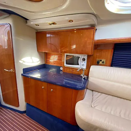 Botel Daily Cruises Private Yachts *